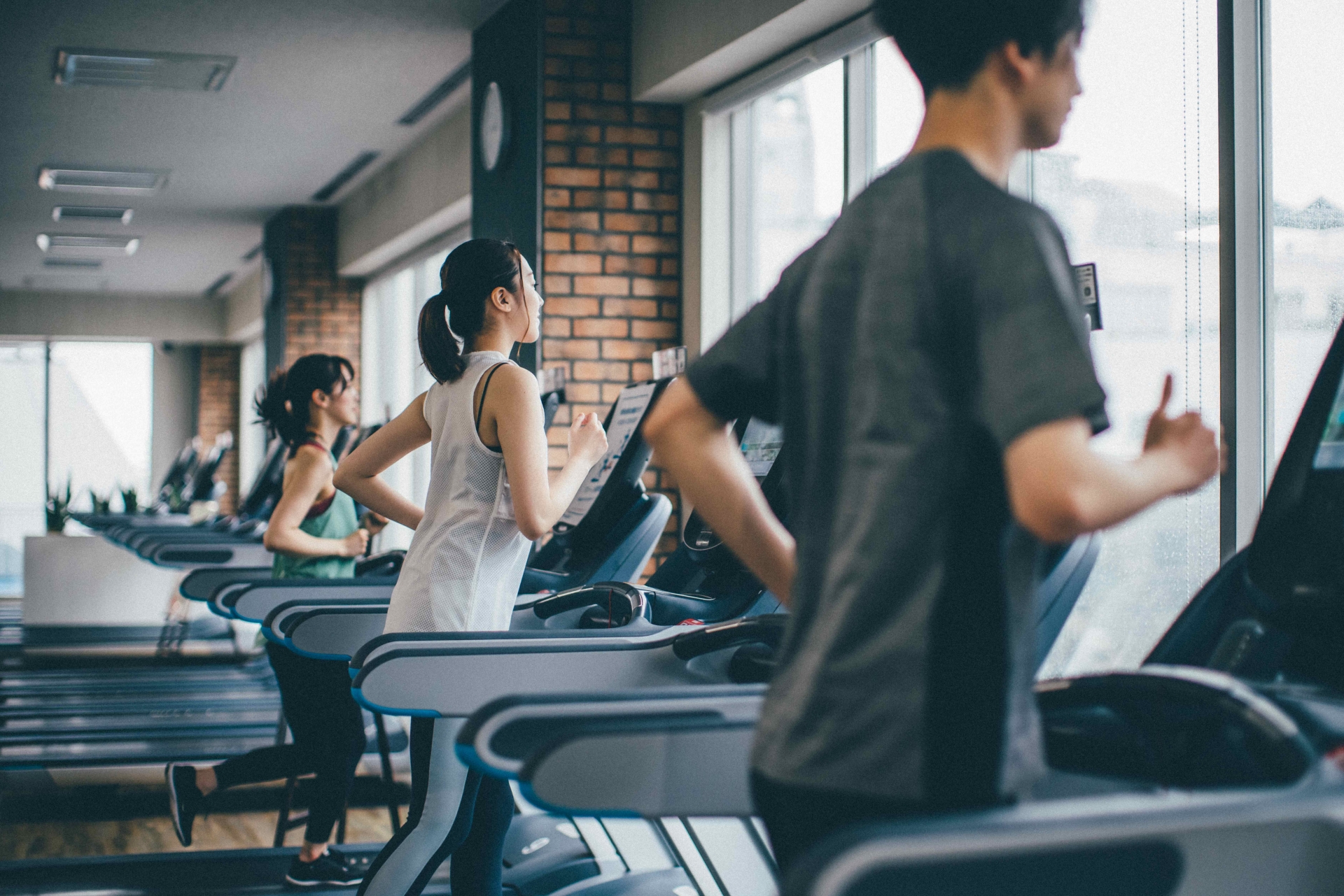 クリルオイルが筋肉の代謝に変化をもたらす？  ～エネルギーとたんぱく質の使われ方を調べた最新研究～